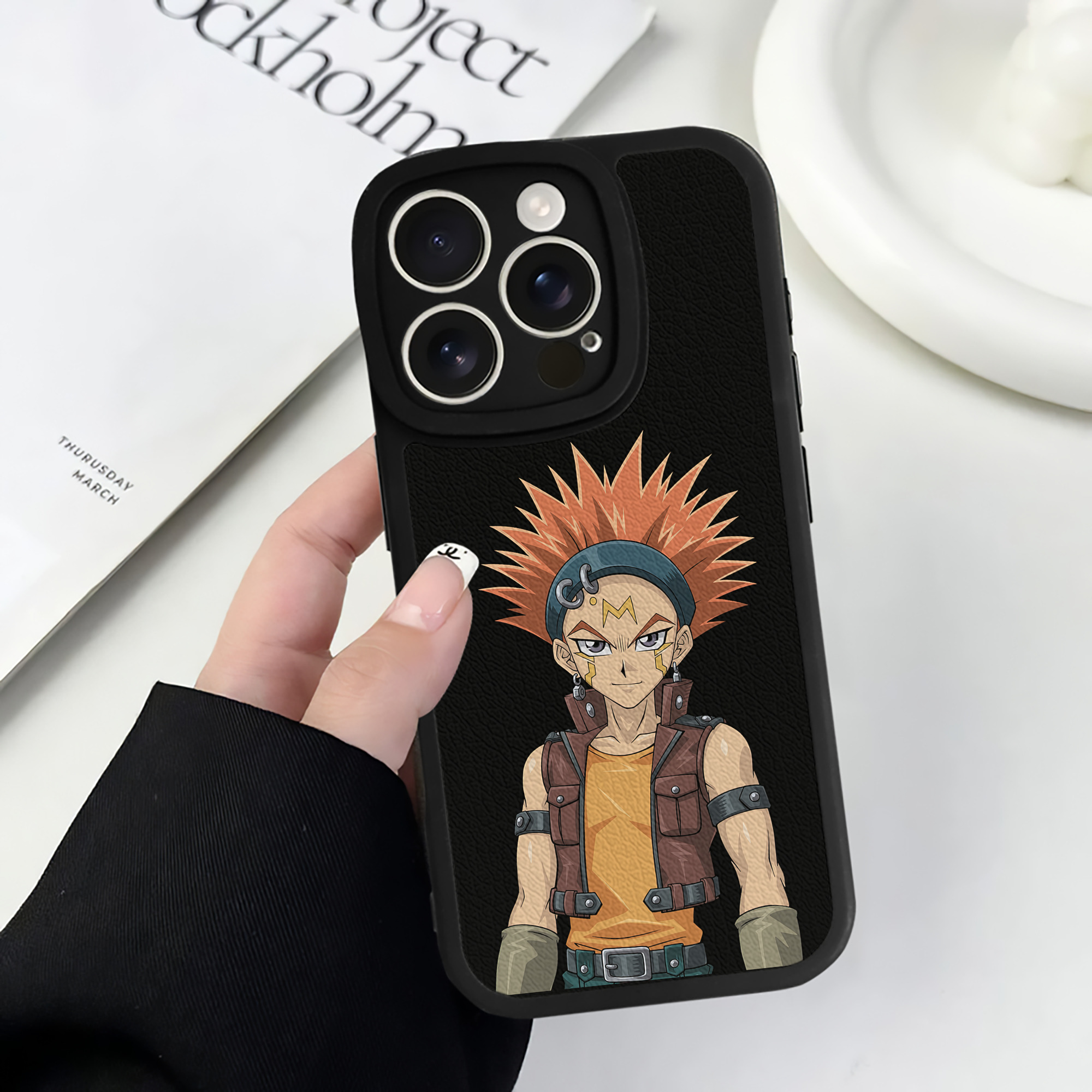 遊☆戯☆王 Yu-Gi-Oh! 【iPhone 16シリーズ対応】シリコンスマホケース（レザー調） 材質：シリコン